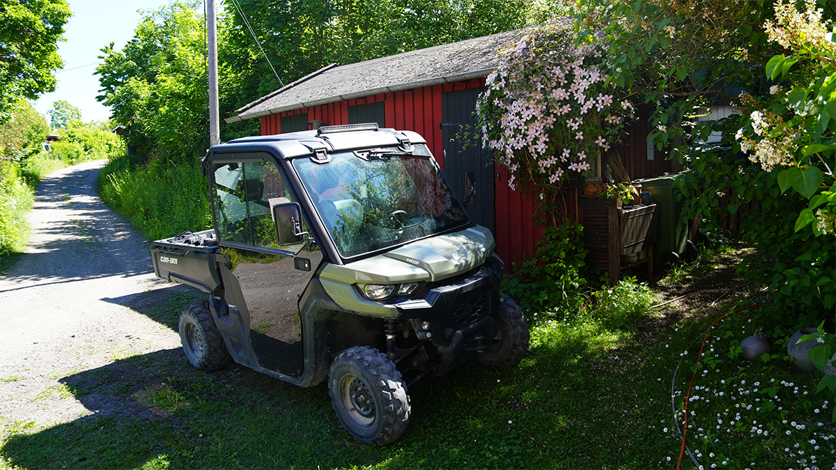 Ett terrängfordon utomhus. 